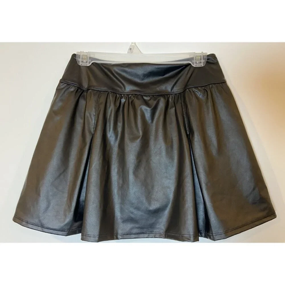 NWT Offline By Aerie Real Luxe Faux Leather Skirt Skort Black Size Medium M New